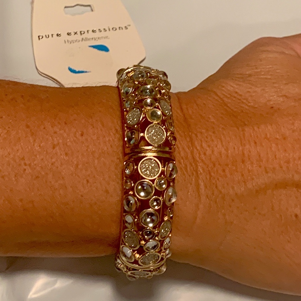 Bracelet Pure Expression Stretching Fashion Jewelry…Hypo Allergenic NWT